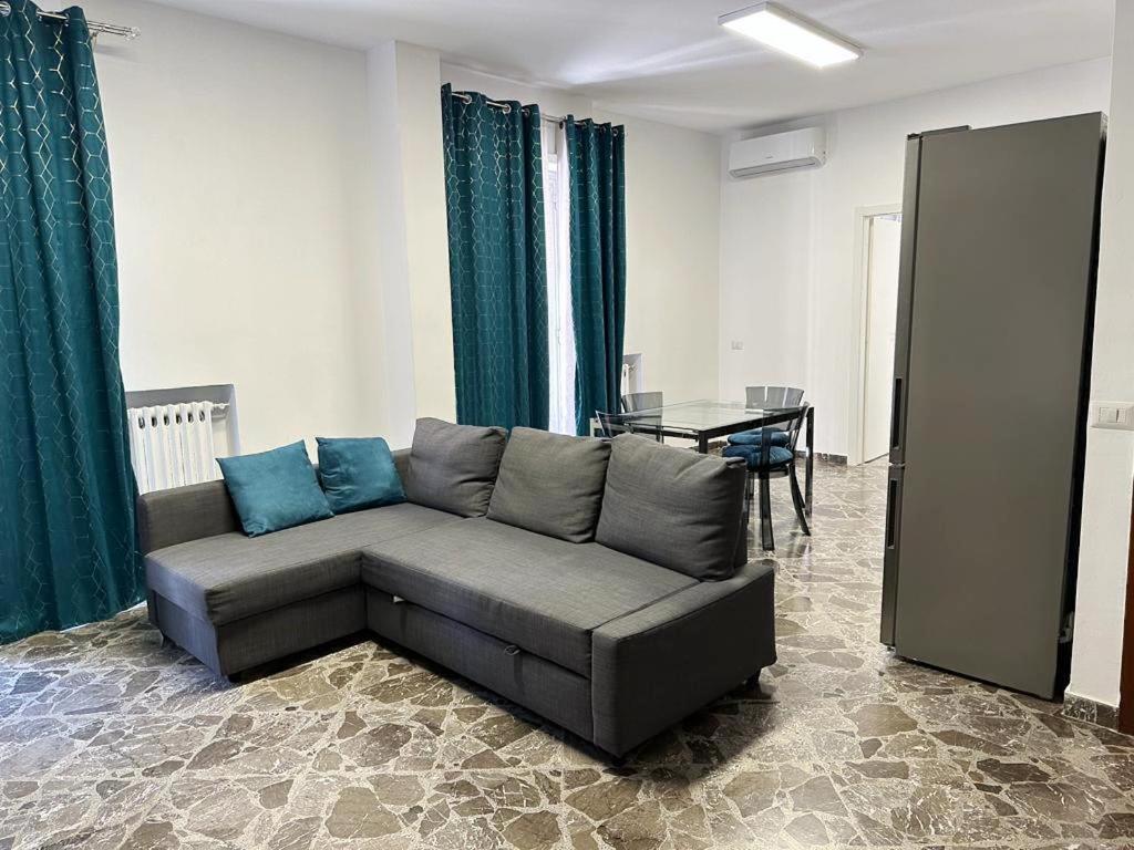 Lb&B Holiday Suite Downtown בארי מראה חיצוני תמונה